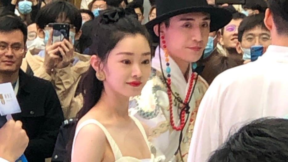 宋轶|宋轶总是出演女二号，看到路人视角下的生图，属实不应该