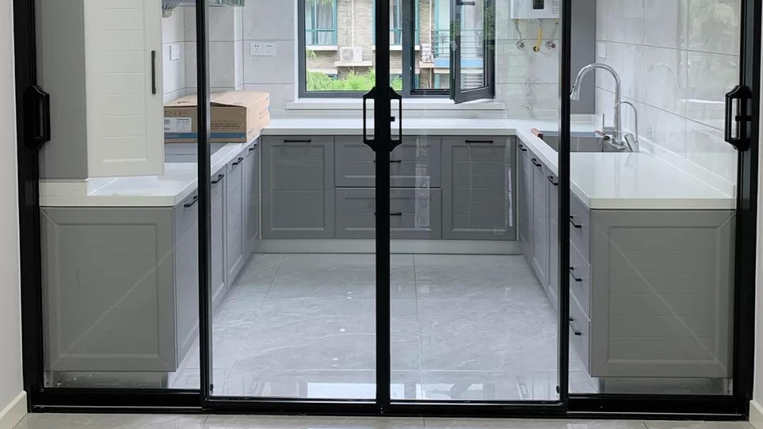 厨房做开放式还是封闭式？