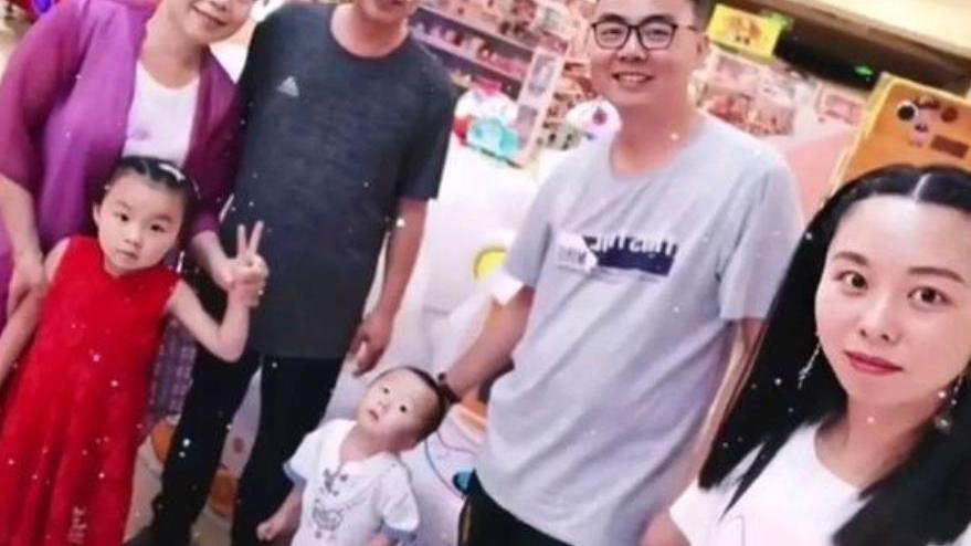 粉色|正式开撕？曝犀利大王遭熊磊起诉，大王称对方似乎自取其辱