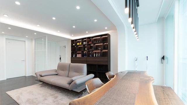 买顶楼差哪了？106通透大气，布局+设计，装出大平层既视感