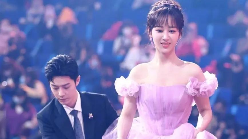 童星|4位童星发展现状，有人成了顶流演员，有人靠直播收入千万