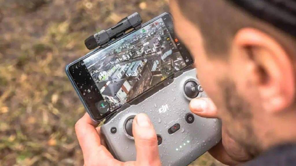 拼多多|中国这个小玩具，竟成了俄乌战争的利器，大疆无人机叱咤战场