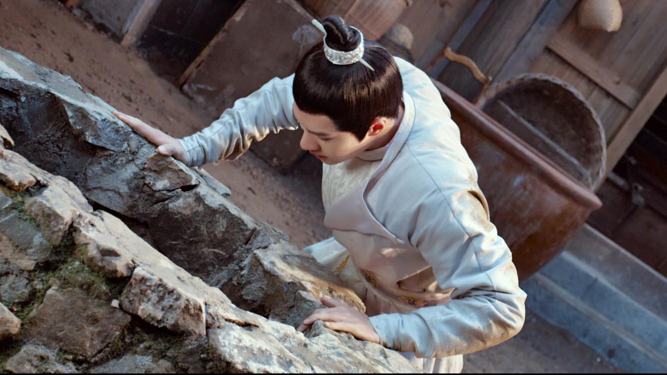 王一博|当角色的光照进现实，王一博便如同那剧中人物一般，令人感动！