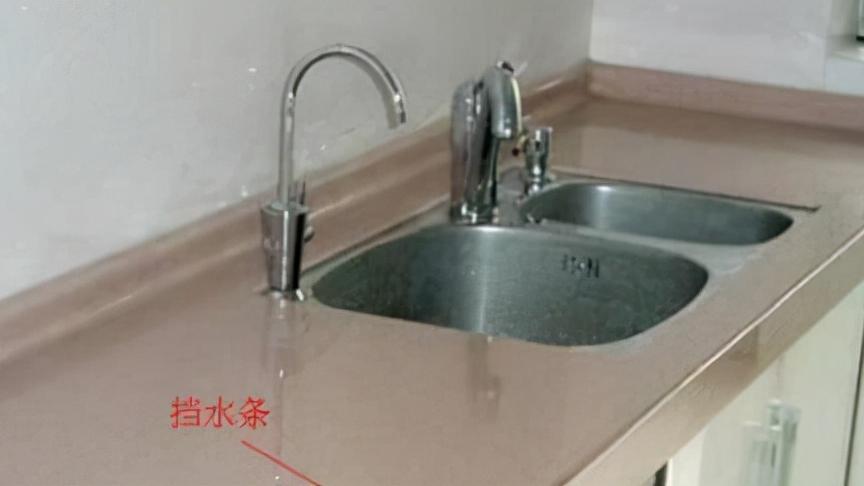 橱柜台面万万要装这个东西，入住才知有多实用，后悔听说太晚了