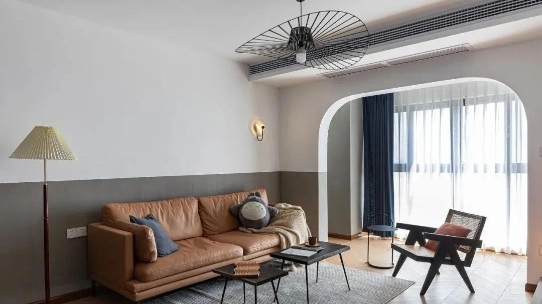 我家客厅装修圆弧形的门洞，邻居笑我傻，效果出来不说话了！