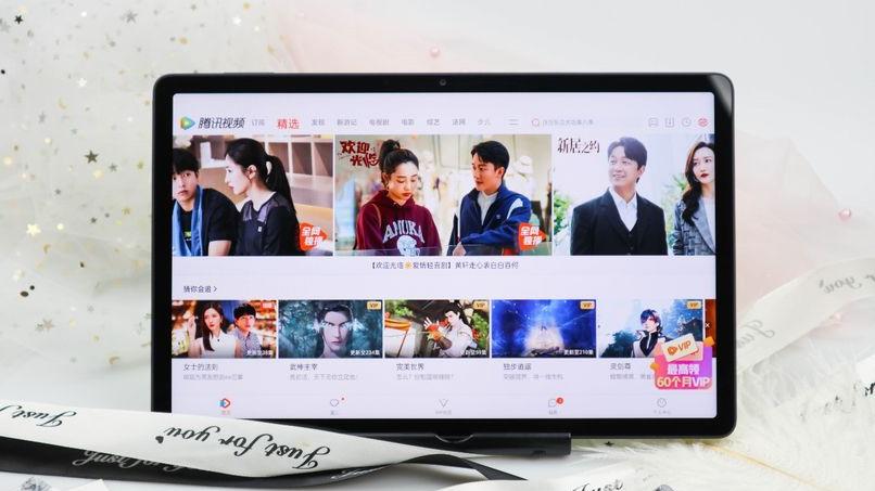 联想小新|千元板王花落谁家？真我realme还是联想小新？对比之下见高低