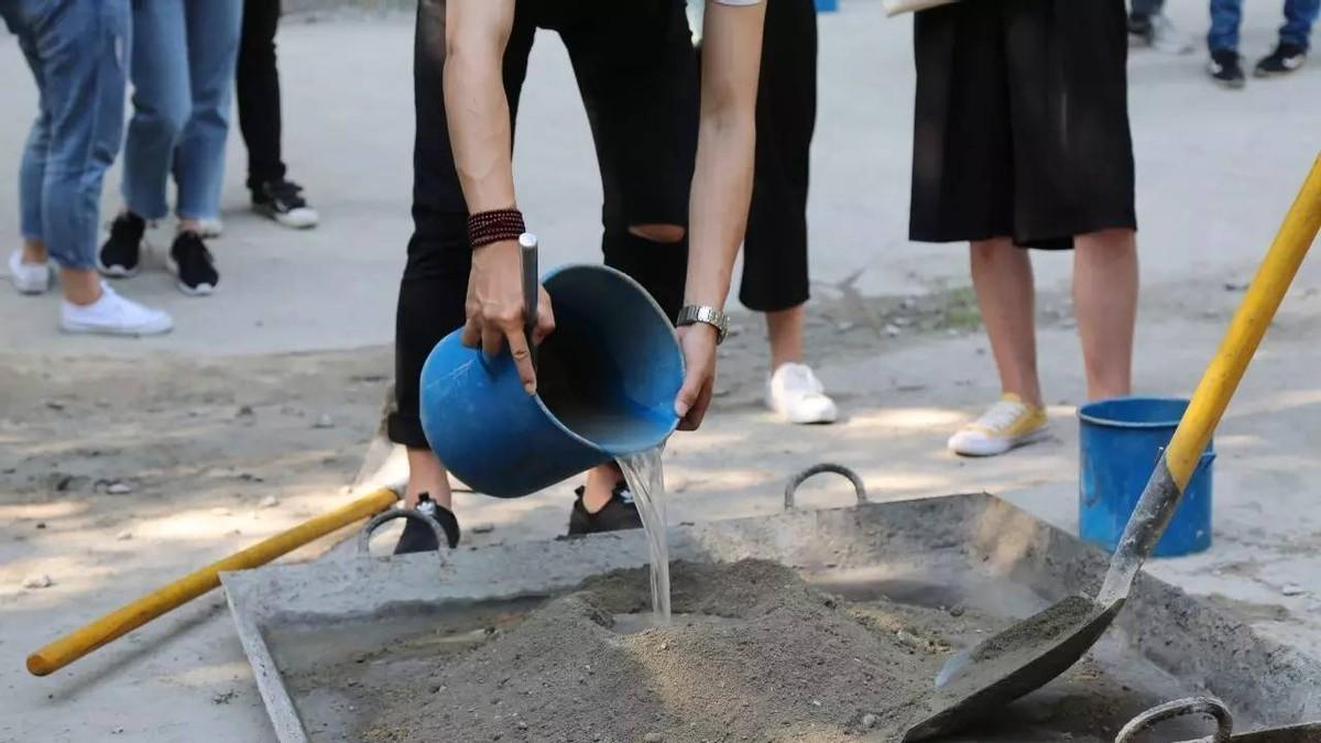 小小屋装修网|装修时工人耍的4个小聪明，表面是为你好，实则……