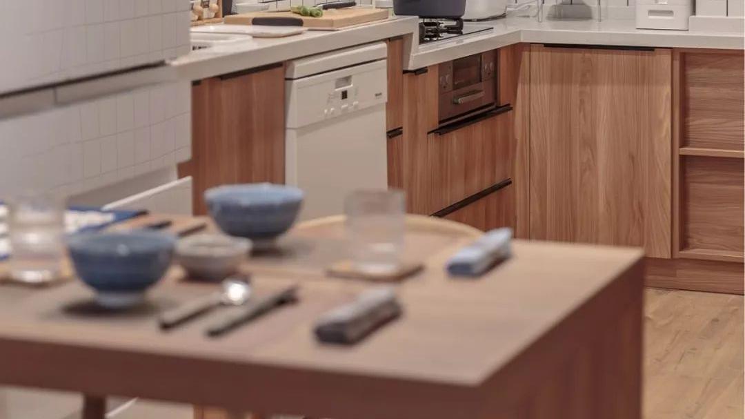 当初脑进水造成的8个厨房装修遗憾，后悔不听劝，入住才知是个坑！