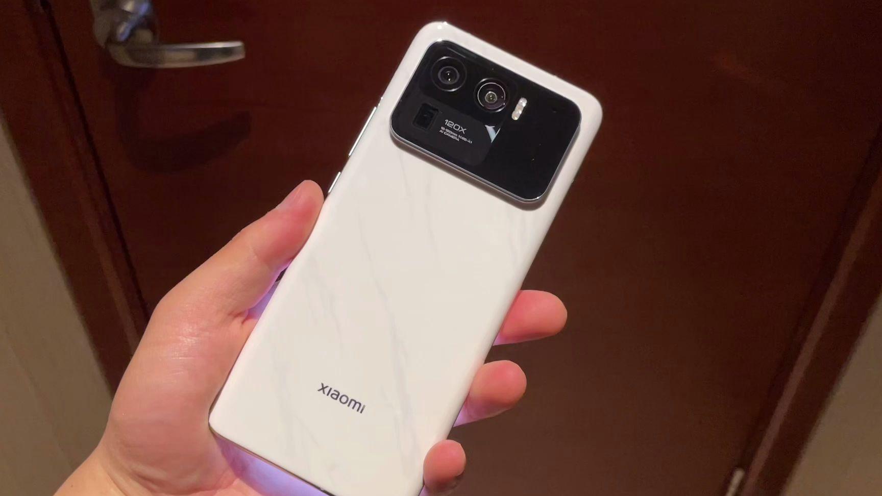 iPhone|近期3款价格“大跳水”的旗舰手机，最高直降两千，买到就是捡漏