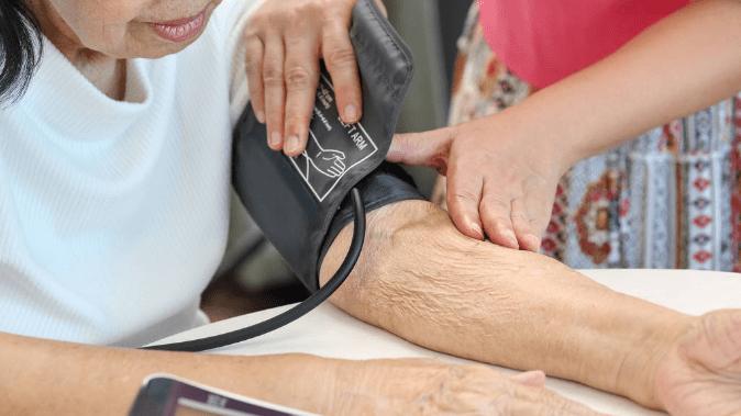 尿毒症|阻止肾功能进展，早采取4个措施结果会很好，不会等来尿毒症