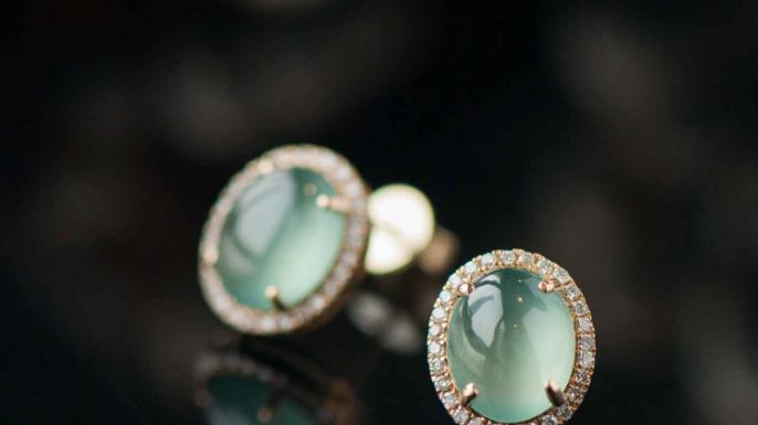 翡翠|翡翠有很大实用性，还有很好的收藏价值，但是也要会分辨它的价值