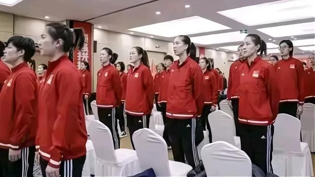 女排|女排新主力阵容初现端倪！2大新面孔强势来袭，新朱婷和丁霞搭档