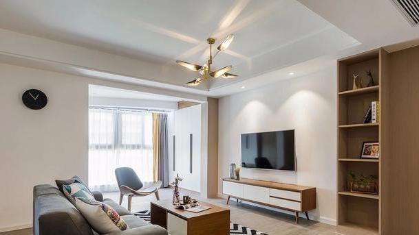 129㎡三居洋房装成简约风，大客厅大阳台的开放式格局看着真宽敞