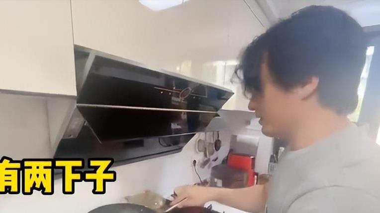 隔离|女星章龄之晒隔离物资！饭菜太香老公吃两大碗，超大豪宅意外曝光