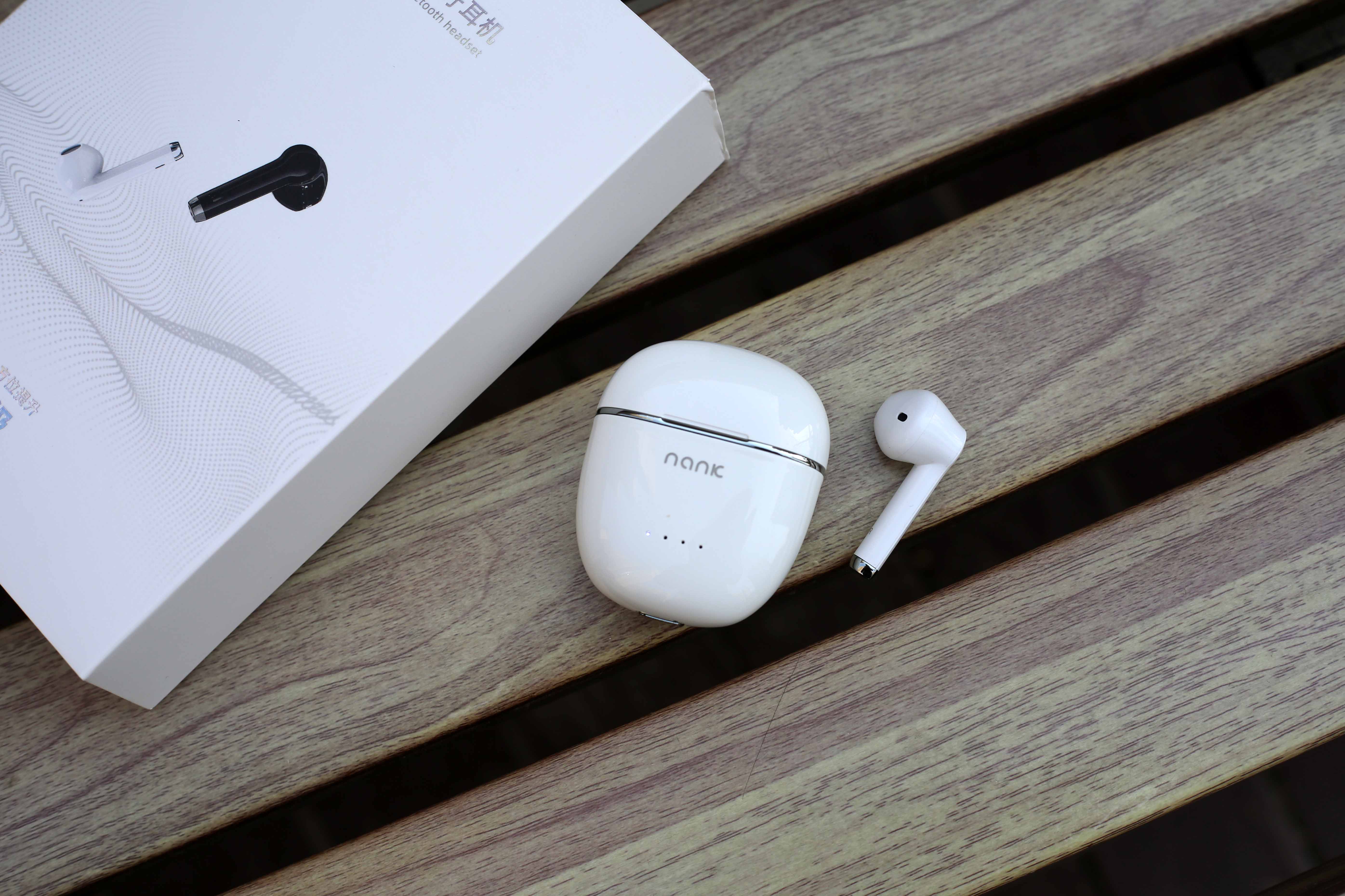 售价仅百元！对飙苹果的airpods！这款国产耳机你敢买吗？