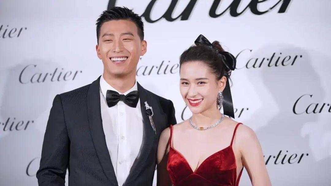 何超莲|甜心教主屁股歪？富贵花金主是谁？井柏然刘雯秘恋？何超莲拉踩陈都灵？