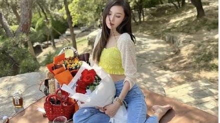 汪小菲|汪小菲道歉也没能阻止被爆料，把妹场所除了KTV还有两人婚房内