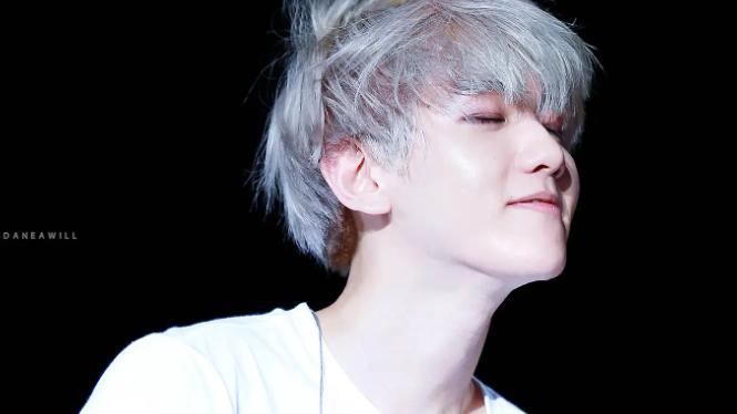 边伯贤|边伯贤圈粉能力真的很强，不仅仅是唱歌，现在舞也跳得越来越好