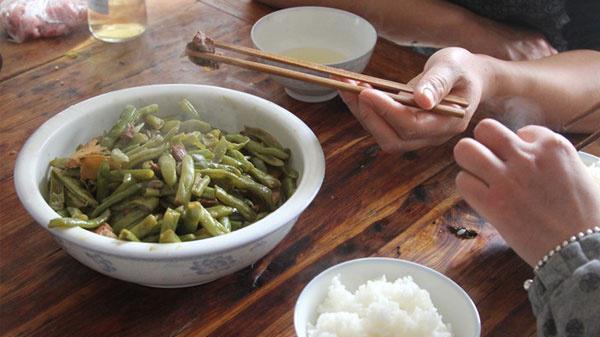 肝脏|早上起床有五个现象，或是肝脏在“求救”，你若都没有，恭喜你