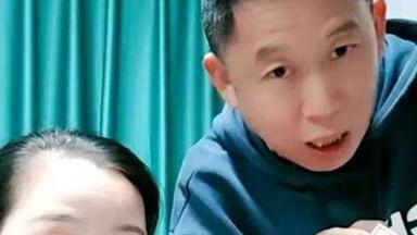 带货|孙妈妈直播卖粘豆包，孙海洋拒不配合低头玩手机，孙妈妈翻白眼