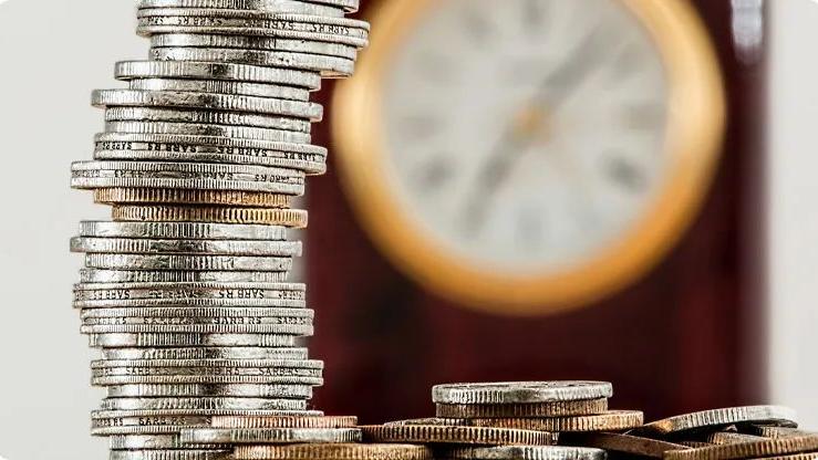 家里如果有空花瓶，最好放点东西进去！