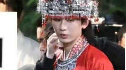 成毅|成毅《莲花楼》凤冠霞帔造型养眼，还有哪些男星的女装令人惊艳？