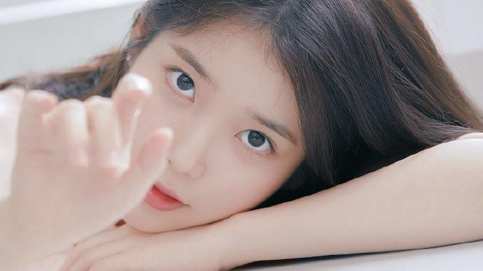 李智恩|IU李知恩真的是元气美少女，颜值太好嗑了。????