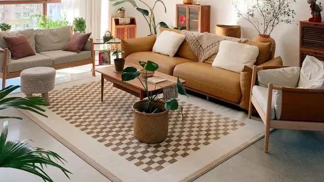 成都郫县的一套原木风设计，化繁为简以舒适润人心