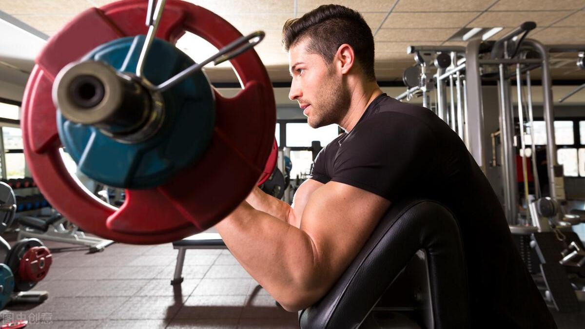 白敬亭|你好徐坦，再见弈秋！白敬亭秒变肌肉男，掌握3点你也能高效增肌