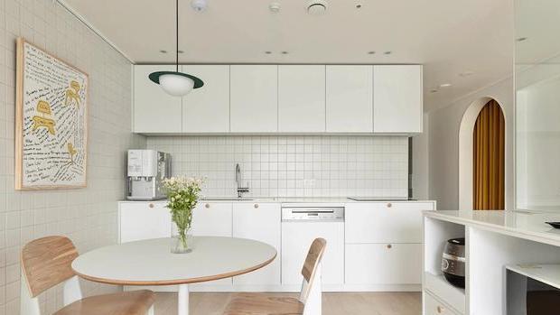 80㎡装完才知道，条件有限但能力无限，有一个漂亮的家，纯靠实力