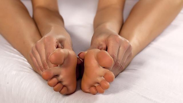 肝脏|“肝”好不好看脚，看看脚上有没有这些变化？若没有，肝还挺干净