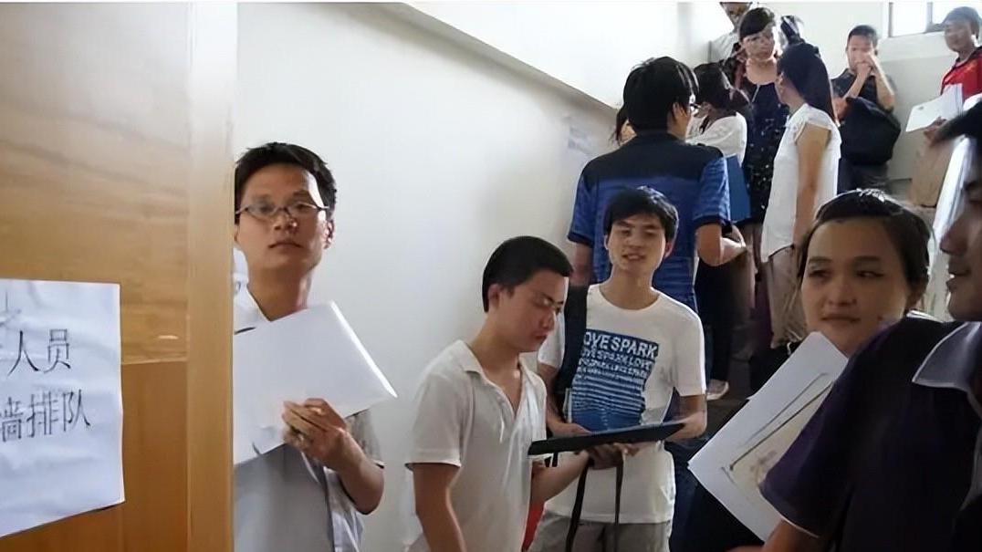 陕西理工招聘三名老师, 两名是领导子女, 网友质疑是萝卜坑招聘