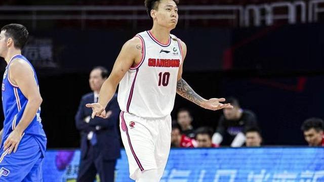 国足|广东轻松胜天津，进入季后赛模式，宏远争冠两大密钥露出端倪