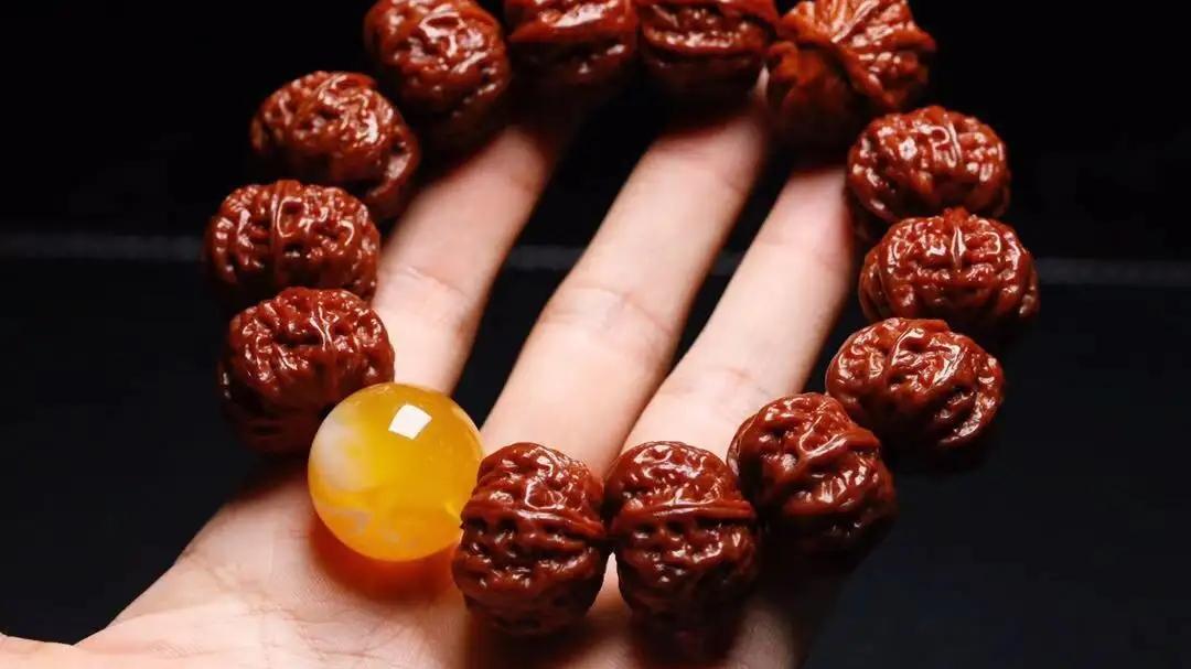 文玩|玩文玩到底需不需要佩戴手套？