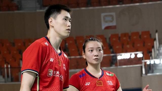 韩国队|国羽多人进韩国赛8强，男单男双各剩1席！欧烜屹张殊贤双线晋级