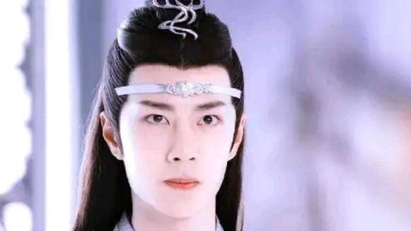 面瘫|“行走的木头美男”把高冷演成面瘫，奉劝一句还是做擅长的领域吧