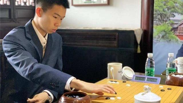 辜梓豪|春兰杯，辜梓豪执意用强，卞相壹从背后掏出了匕首？