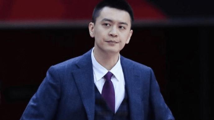 辽宁男篮|3人离队！2人打包！辽宁巩固冠军王朝，杨鸣有望喜迎周琦+高诗岩
