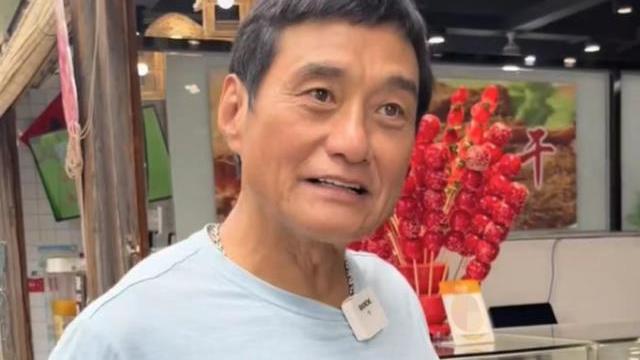 王俊棠|老戏骨王俊棠定居福州，街边闲逛无人认出，自曝一日三餐只花10元