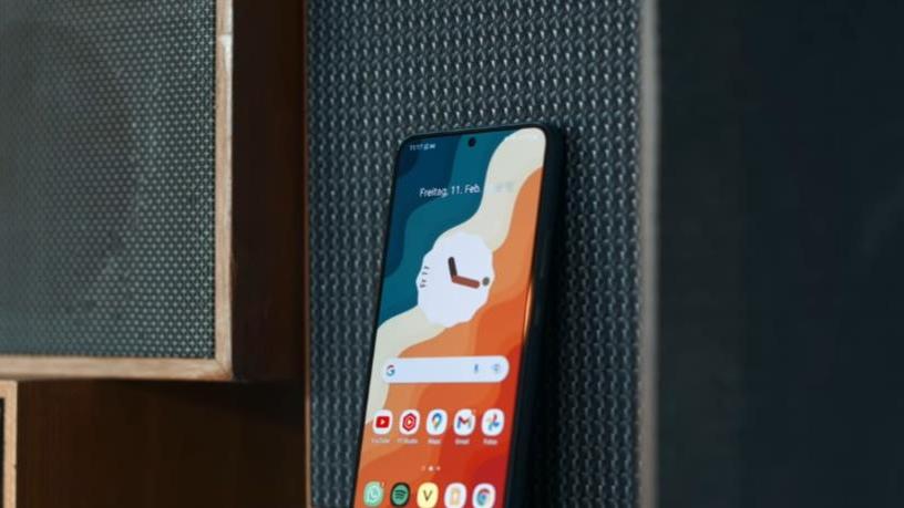 索尼|三星再次“血拼”国产手机，IP68+骁龙8，发布2个月变相降价500元