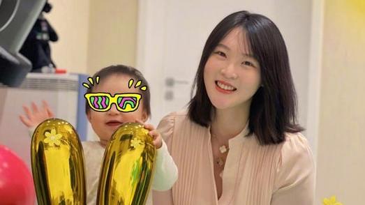 惠若琪|幸福！31岁前女排队长惠若琪晒一家三口庆生照，女儿长得像妈妈