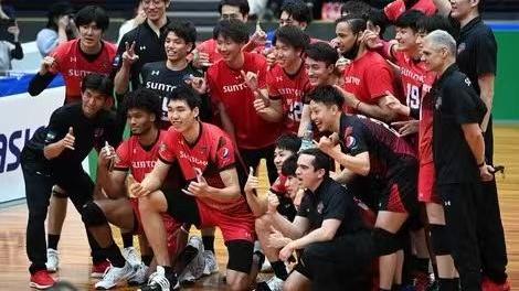日本队|日本联赛上演中国德比！彭世坤获第二冠，将参加亚俱杯冲击第三冠