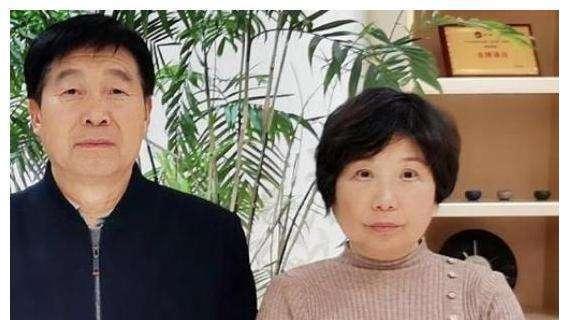 郭希宽|郭世宽是何许人也？杜新枝入院资料曝光，郭希宽身份引争议