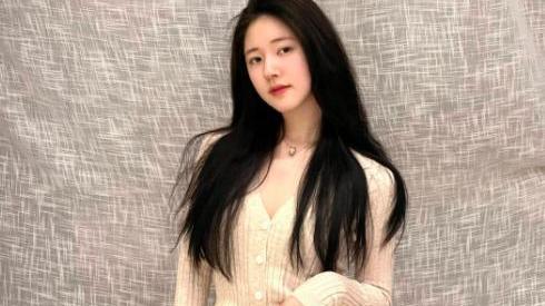 杨洋|网爆杨洋、赵露思新年一起吃饭见家长？3个恋爱证据被扒，掀热议