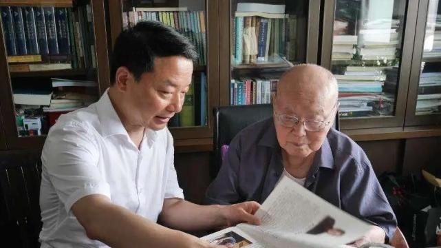 养生|国医大师徐景藩，从多病缠身到健康高寿，他的养生“秘诀”被公开