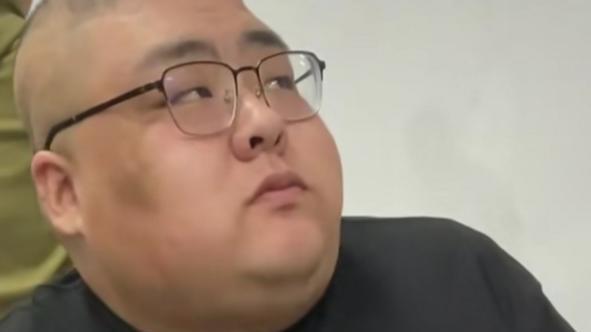 |泡泡龙悲剧再上演？吃播“闻味哥”病逝，年仅32岁结婚不到2年