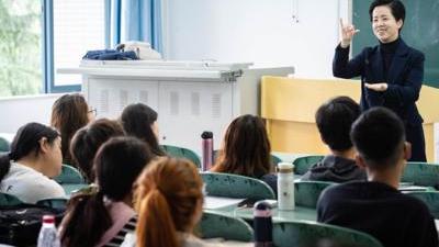 求职|公务员待遇迎来“大变化”，薪资或将下调，收入水平与平时不一样