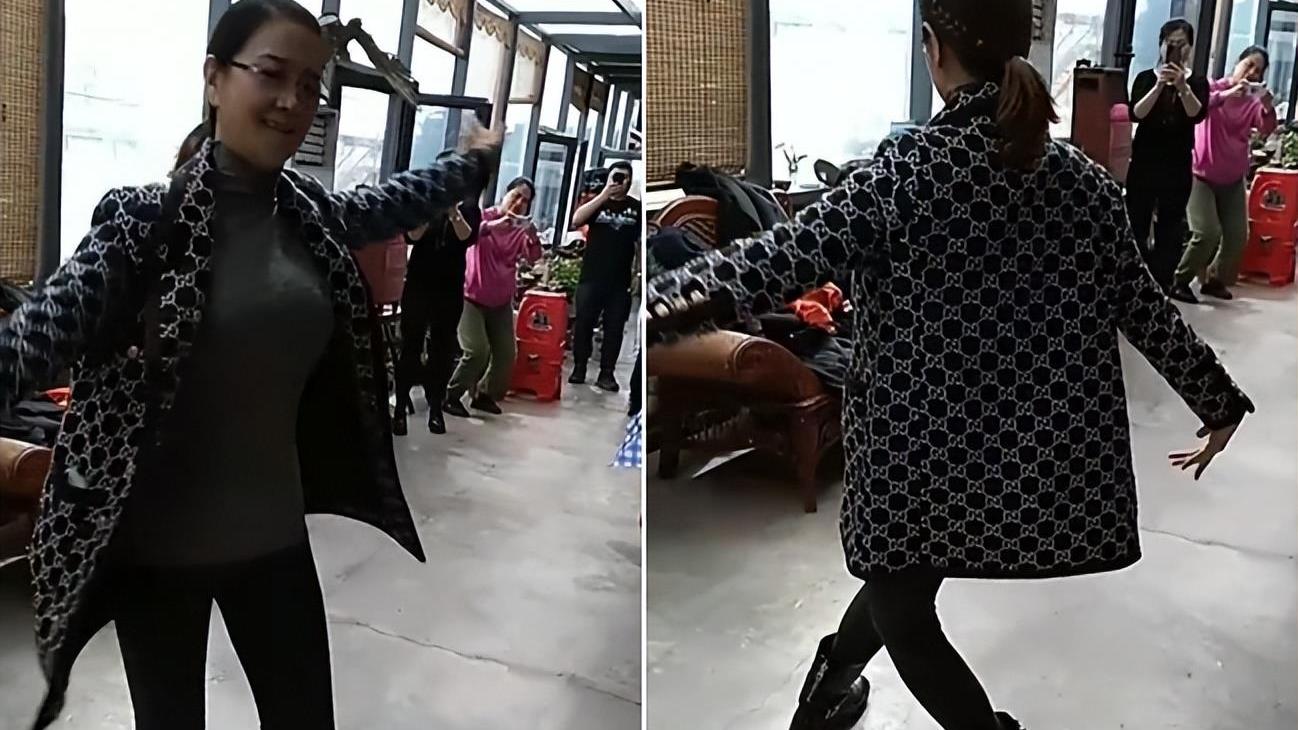 |李小璐妈妈跳舞引发围观！混血长相配一双细腿，穿4万外套太贵气