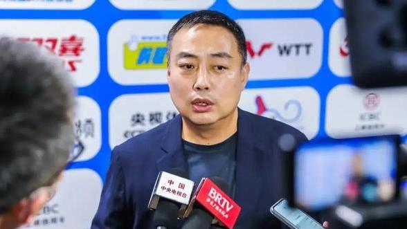 刘国梁|国乒最新决定！刘国梁率主力退赛紧急回国，小分队继续出战球星赛