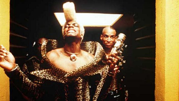 发型 发型的重要性! 不是谁都能驾驭, 令人惊呆的大明星的超冏发型